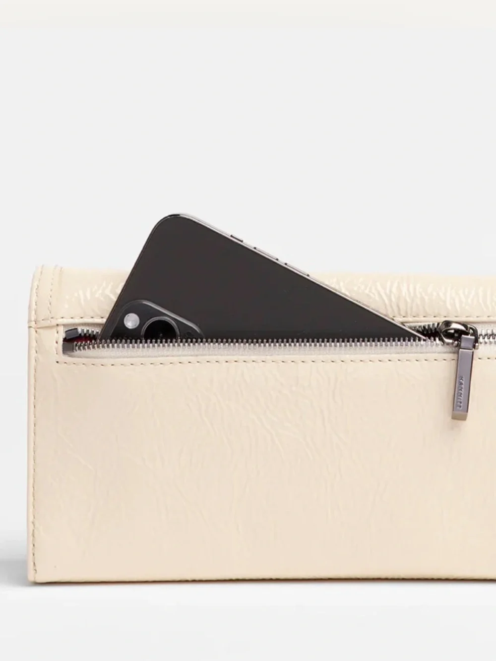 Hammitt AJ Crossbody Clutch in Alabaster Cream Wallet‎ Crossbody